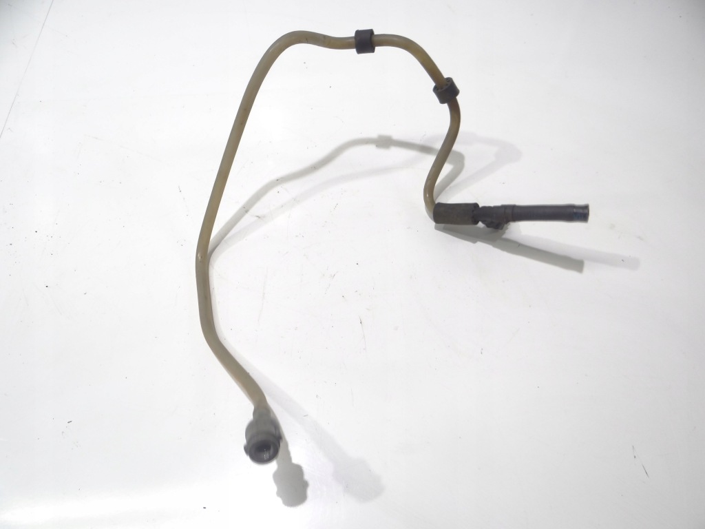 Купить Шланг трубка топлива bmw e60 204d4 7796064