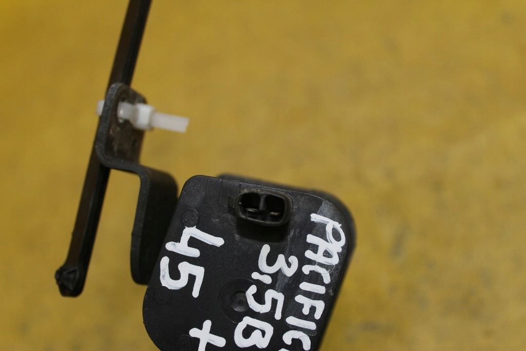 фото №6, Привод коллектор впускной 04591825ac pacifica 3.5