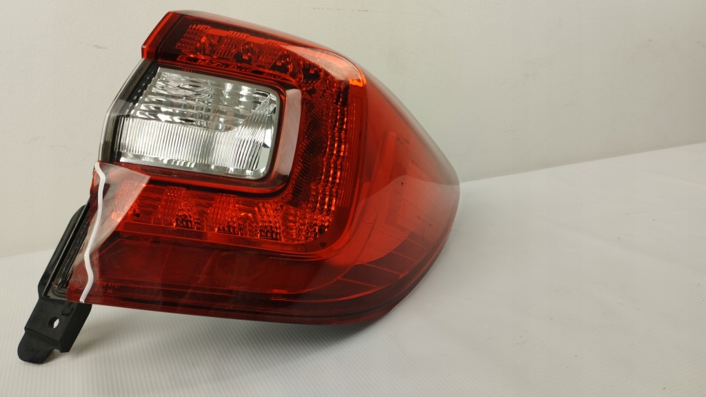 фото №3, Лампа правая задняя subaru outback v led