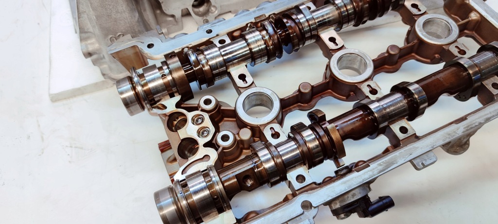 фото №13, Головка комплектная audi a5 a5 a6 c7 a7 2.8 3.2 fsi 06e103403a