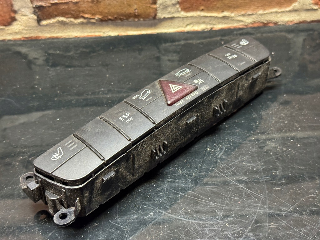 фото №1, Mercedes w164 кнопка света аварийных a1648709910