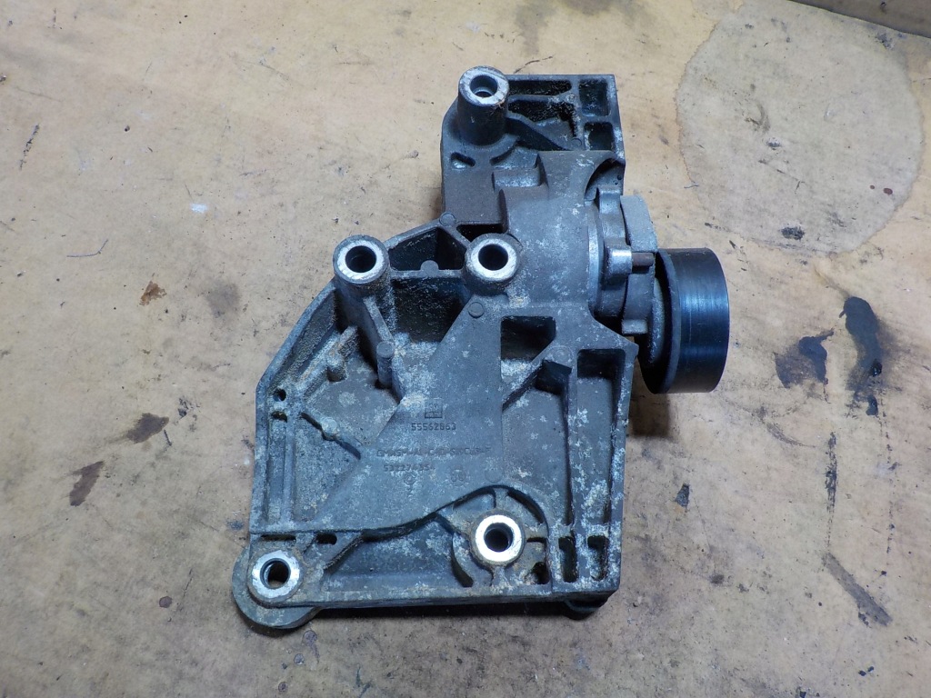 Кронштейн генератора insignia 09r. 2.0 cdti 55562863 в Украине