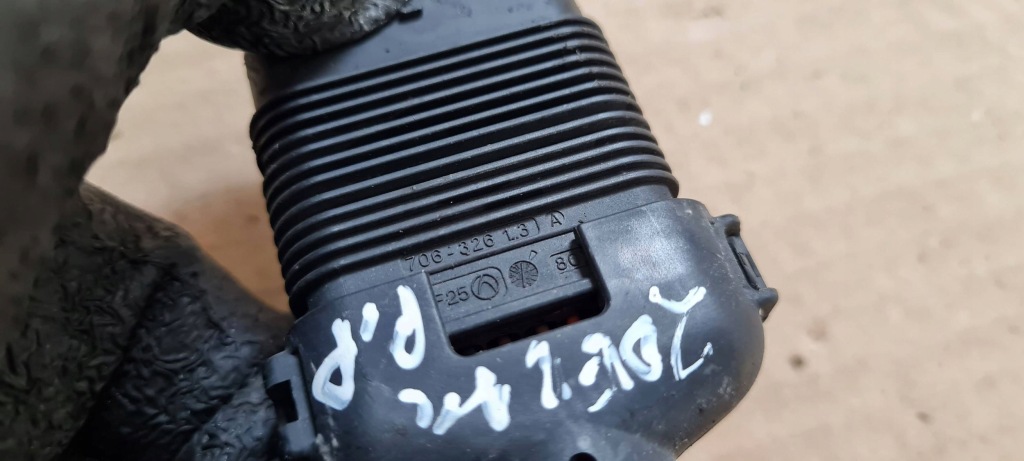 Купить Jeep grand cherokee wl 2022 штекер колодка входная бампера правая перед