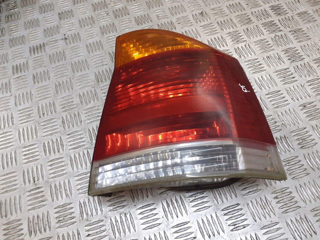 фото №1, Лампа правий задня opel vectra 13130644