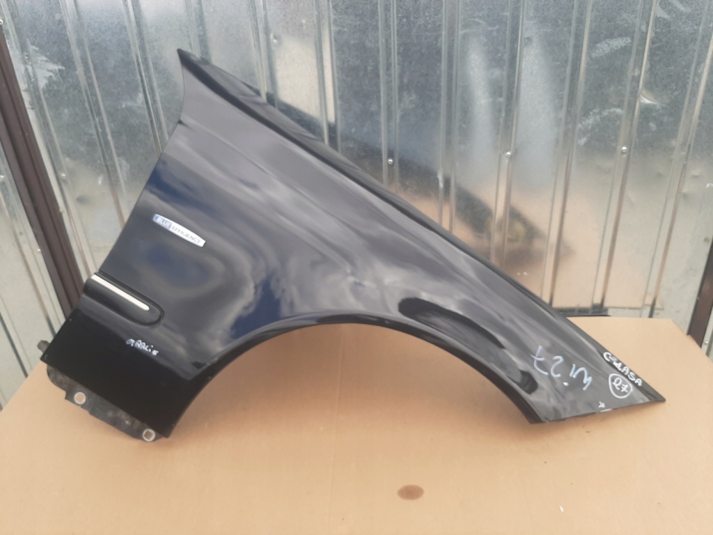 Купить Крыло правый перед mercedes clc купе w203 lata 2008-2011