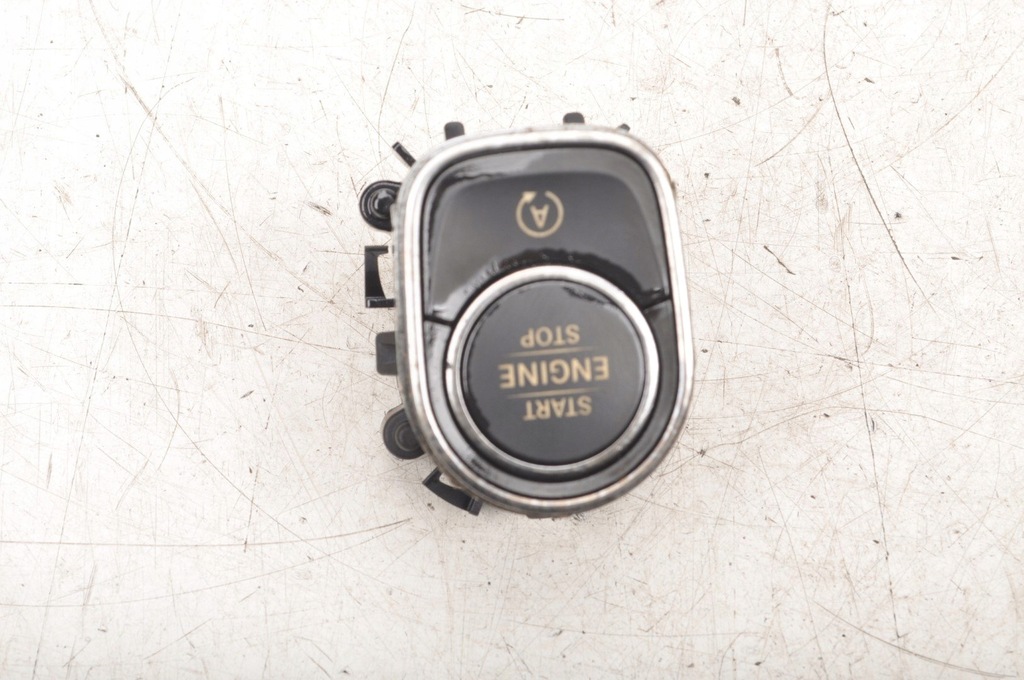 фото №1, Mercedes gla ii h247 кнопка запуск стоп p2 a1779051001