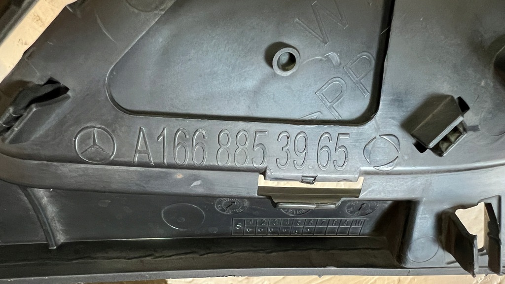 фото №12, Mercedes gle w166 решітка середня бампера перед a1668853965