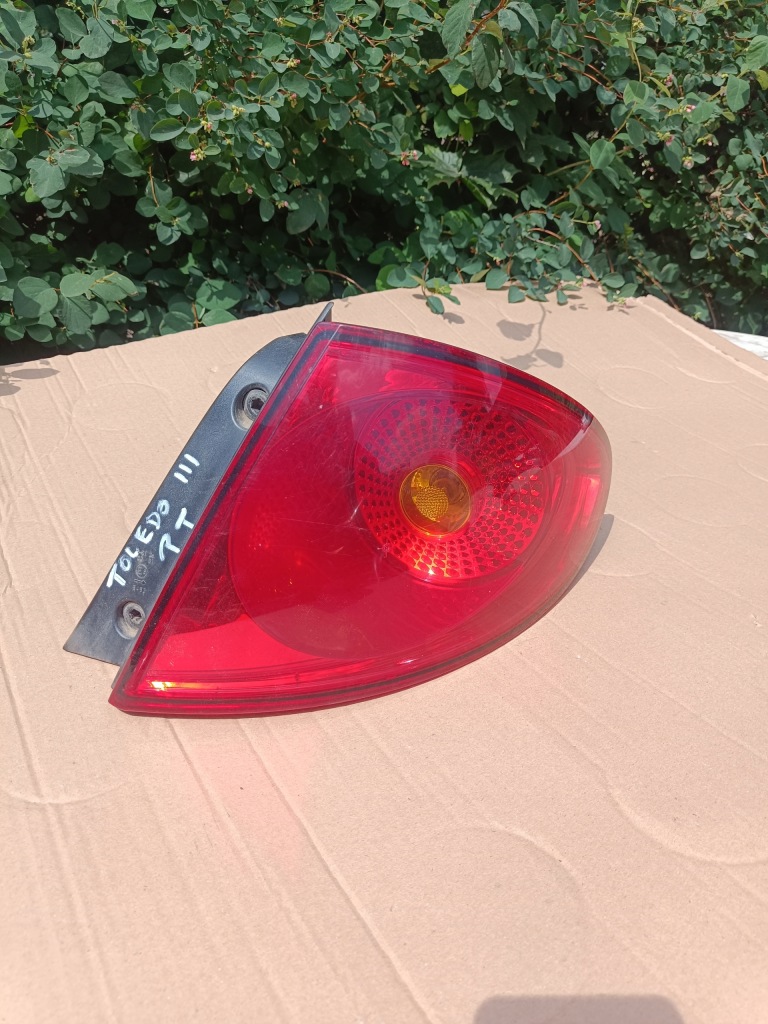 Купить Toledo iii лампа правая задний  5p5945096b 5p5945112