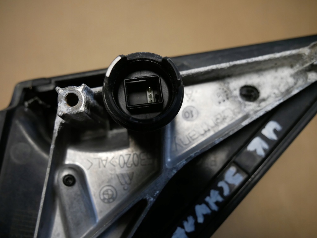 Bmw e87 зеркало правое 3pin uk rhd schwarz ii 3 pin Киев