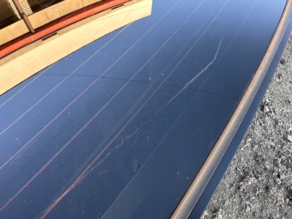 фото №12, Стекло задняя задняя оригинал dodge charger 2015+