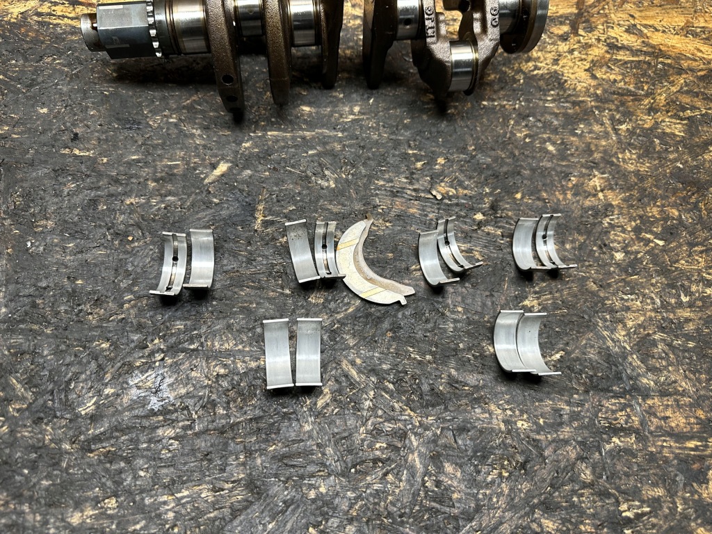 Wał коленчатый dacia renault 1.0 sce b4d b400 в Украине