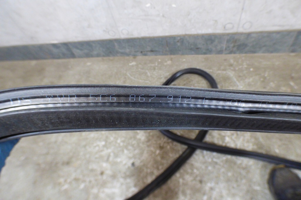 фото №5, Прокладка дверь левая правая перед 5c6867911f 5c6867912f vw jetta 6 vi 5c