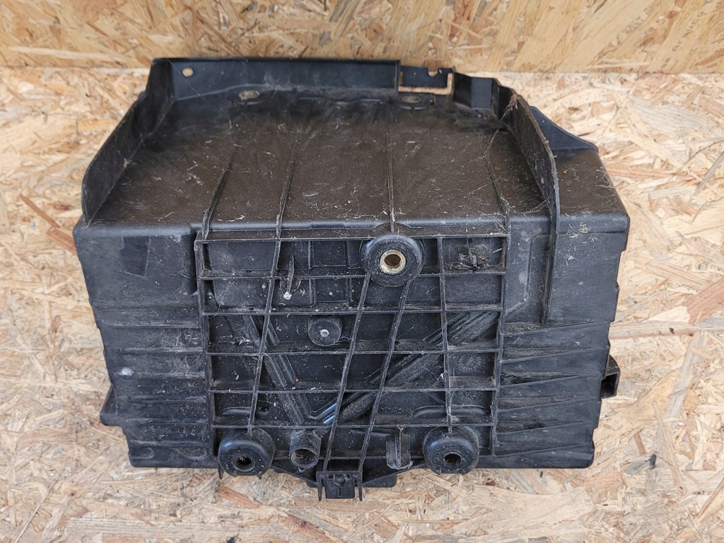 фото №3, Основание аккумулятор renault 8200870492