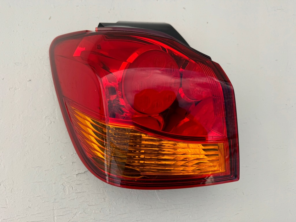 фото №1, Mitsubishi asx 10-12r лампа левый задняя левая задняя a046040 / p9372