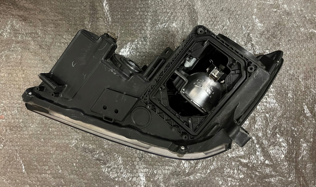 фото №4, Lexus rx 330 - 350 - 400h 2007 права сторона лампа передня