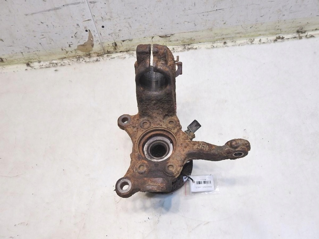 фото №3, Ступица поворотный кулак правый перед vw golf v plus 1.6 fsi