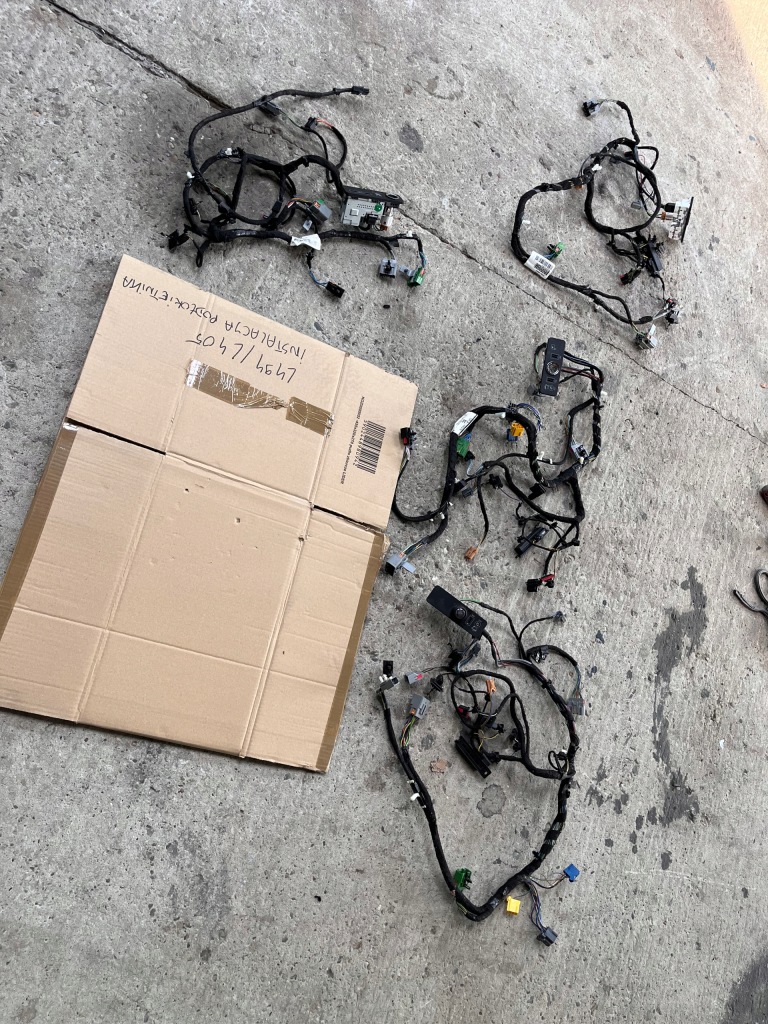 фото №2, Sport ii l494 l405 електропроводка салону підлокітник