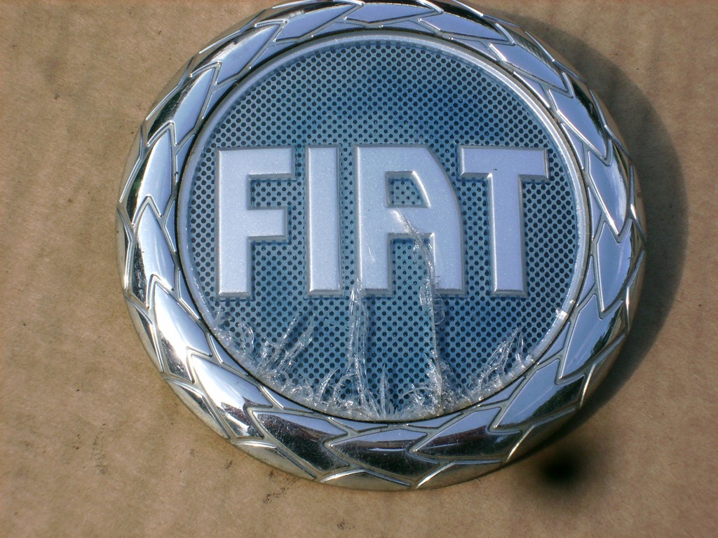 фото №1, Эмблема крышки багажника задняя fiat panda ii 1.1 benz