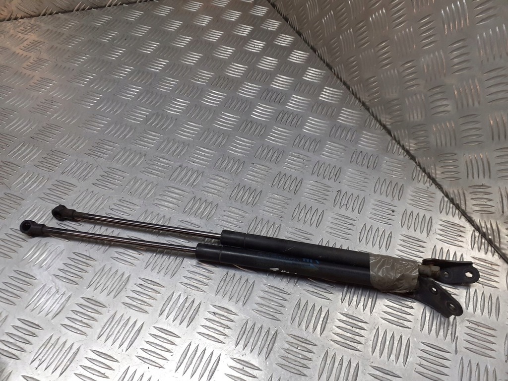 фото №1, Амортизаторы крышки задняя toyota avensis t25