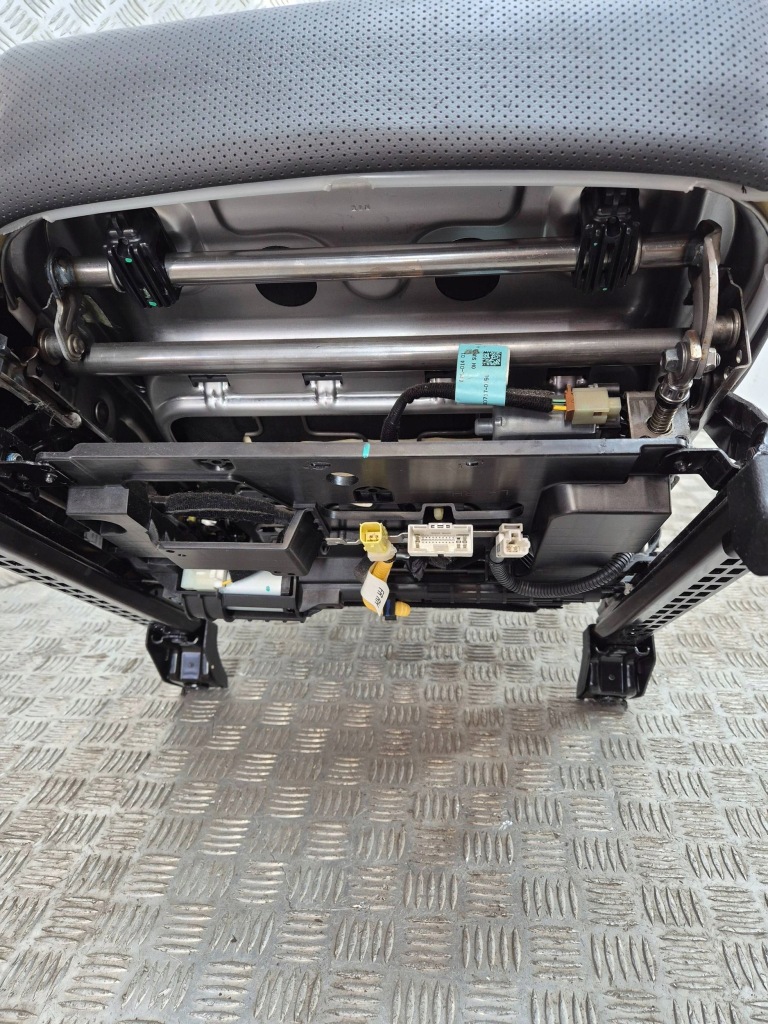 Сиденье пассажира правая сторона kia sportage с Разборки