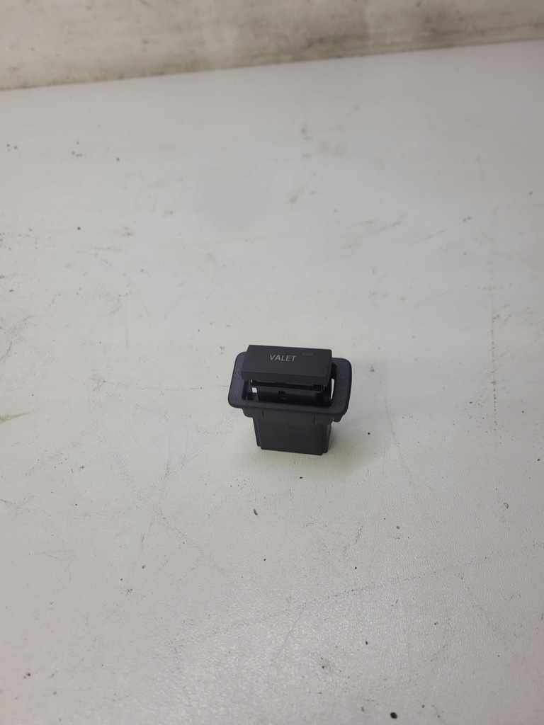 фото №1, Кнопка valet audi a4 b8 a5 8t 4f0941503