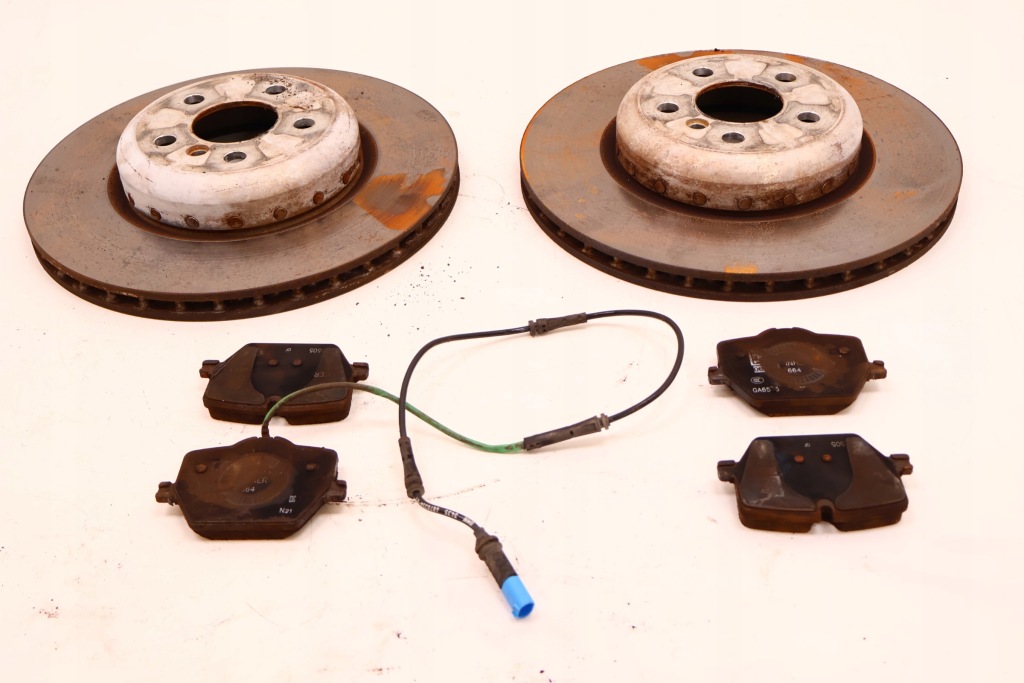 фото №1, Bmw 3 g20/21 330e тормозные диски тормозные тормозные колодки задняя