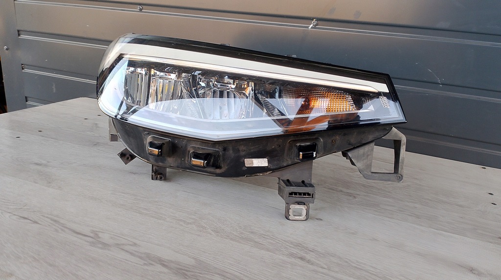 фото №1, Vw id4 id.4 права лампа перед передня full led ładna eu