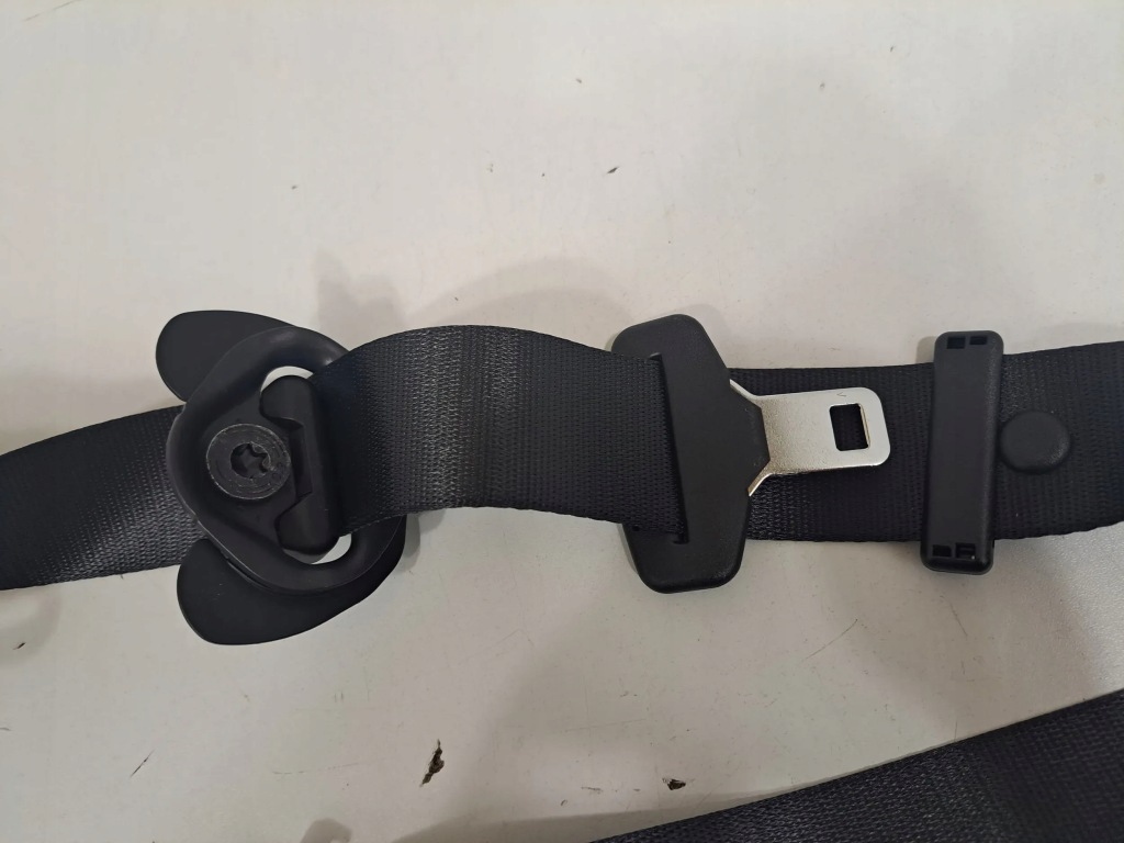 Bmw 5 g30 g31 2024 перед сторона права ремені безпеки Ціна