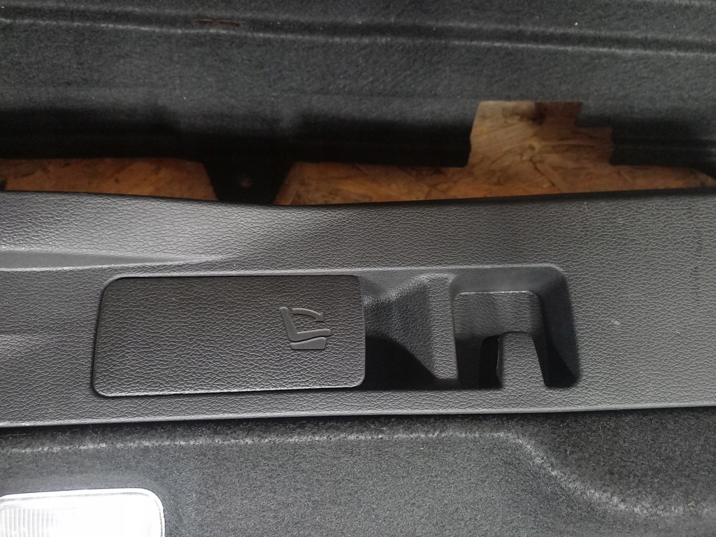 фото №4, Kia proceed iii обшивки багажника правий лівий 22 rok