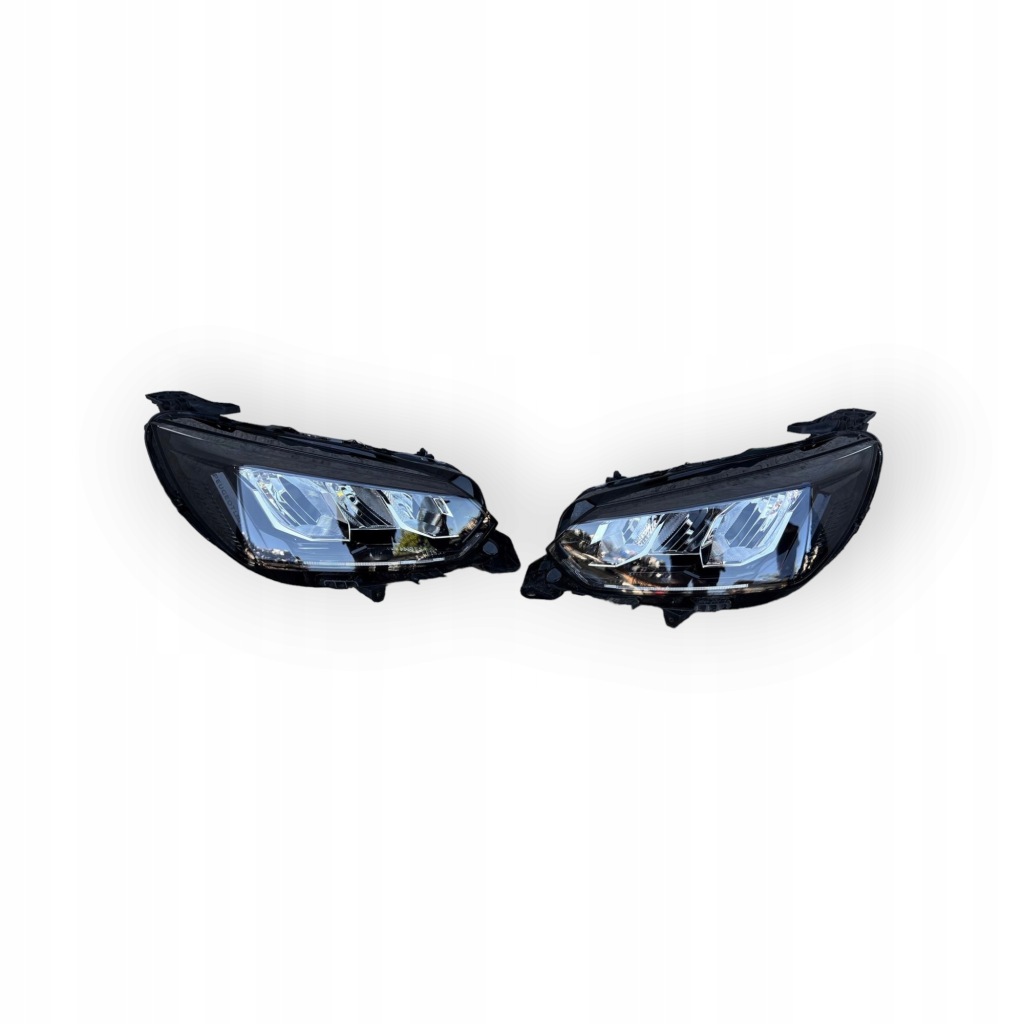 Купить Peugeot 208 2008 90200109 фара правый  левая full led