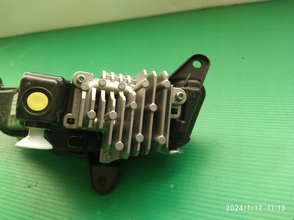 Противотуманная фара правый led drl range rover evoque ii k8d2-15200 Киев