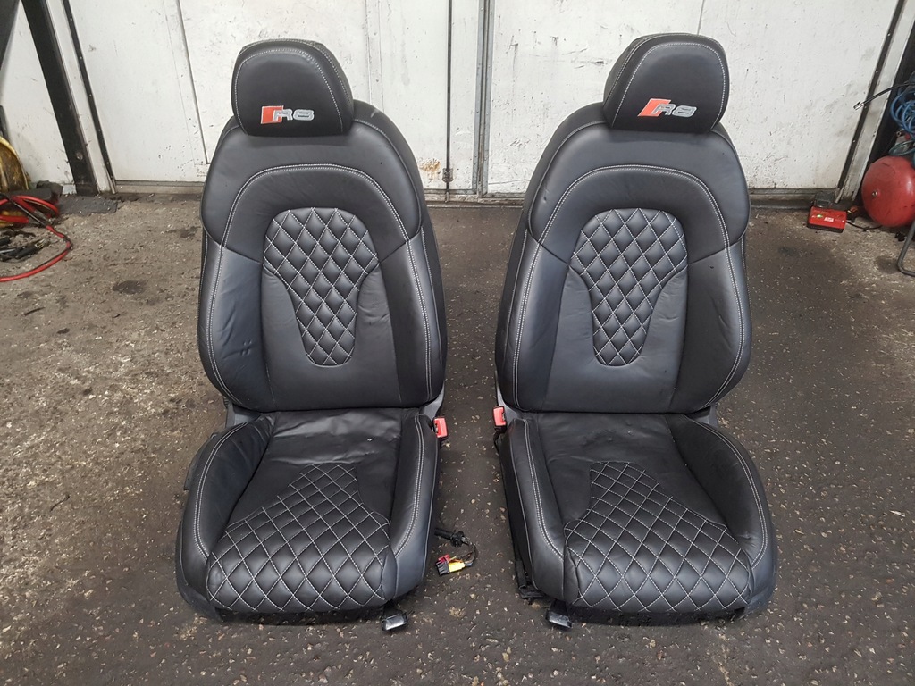 фото №1, Audi r8 420 2008r сиденья кожаный комплект