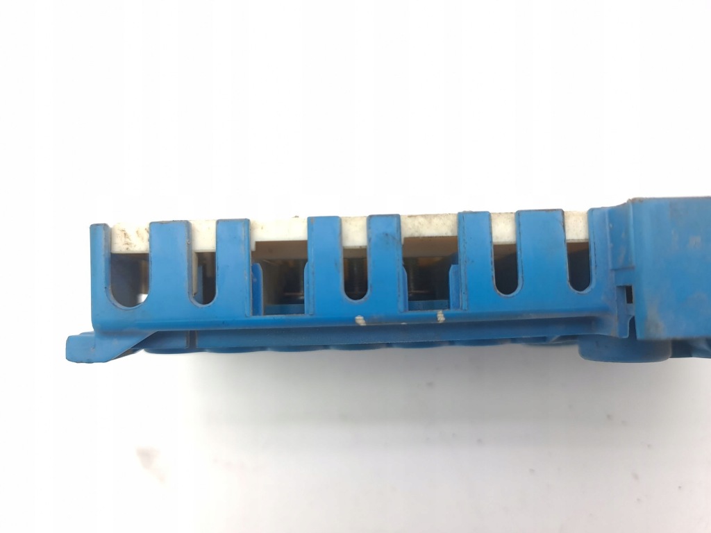 Bmw x5 e53 2004 предохранитель / реле аккумулятор с Разборки