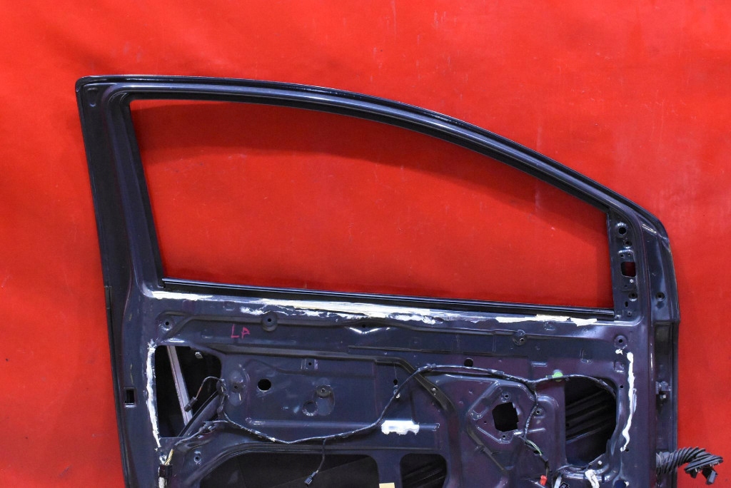 фото №15, Дверь левая перед передние серые vw fox 3d 03-11