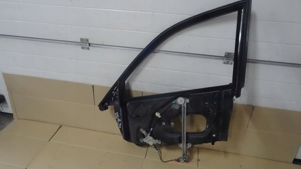 фото №1, Audi a8 d2 рамка підйомник скло лівий перед 4d0959801g