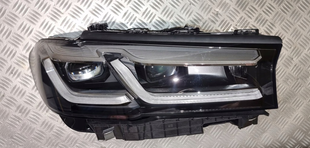 Bmw 5 g30 g31 рестайлінг  фара правий перед full led адаптивний європа 5a388c8 22r в Україні