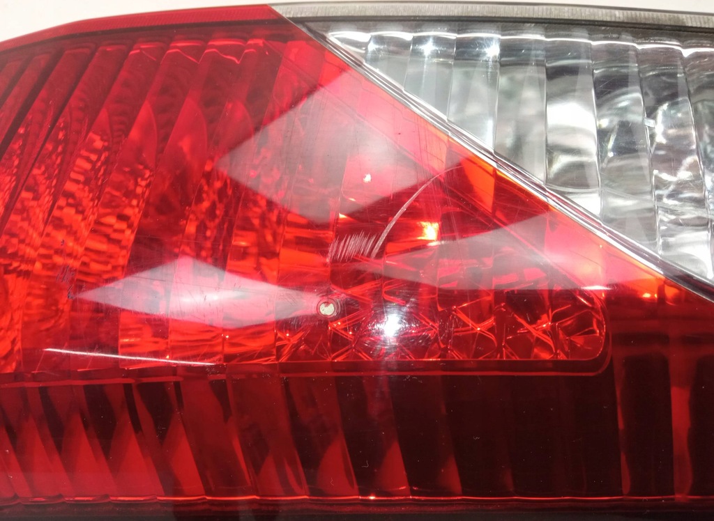 фото №9, Лампа права задня mitsubishi lancer