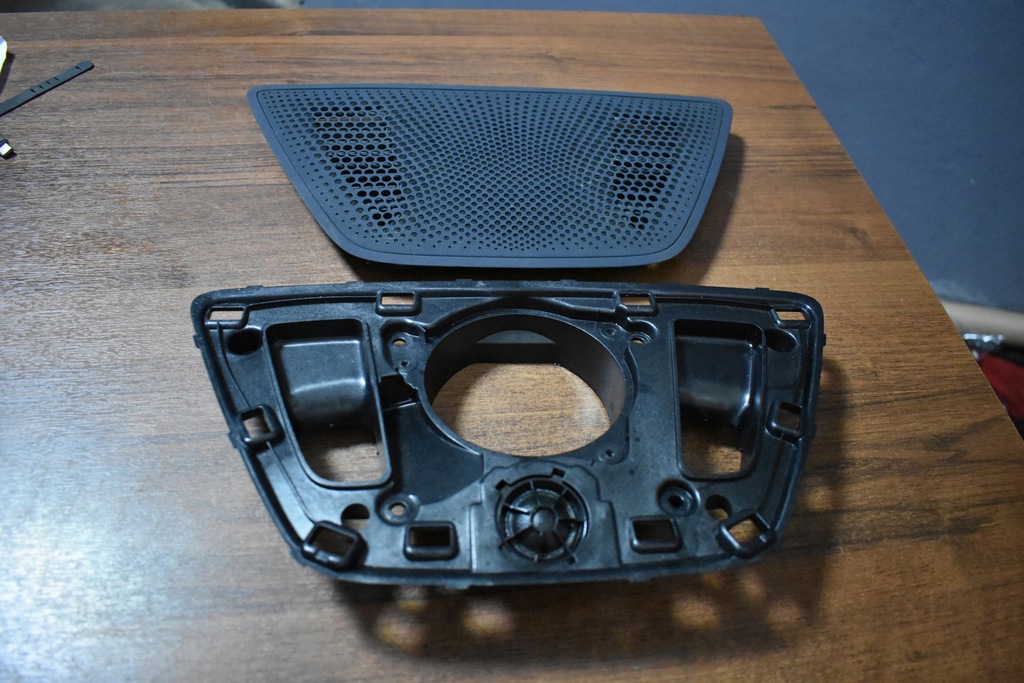 фото №1, Idealna захист решітка консолі bmw g05 g06 g07 1