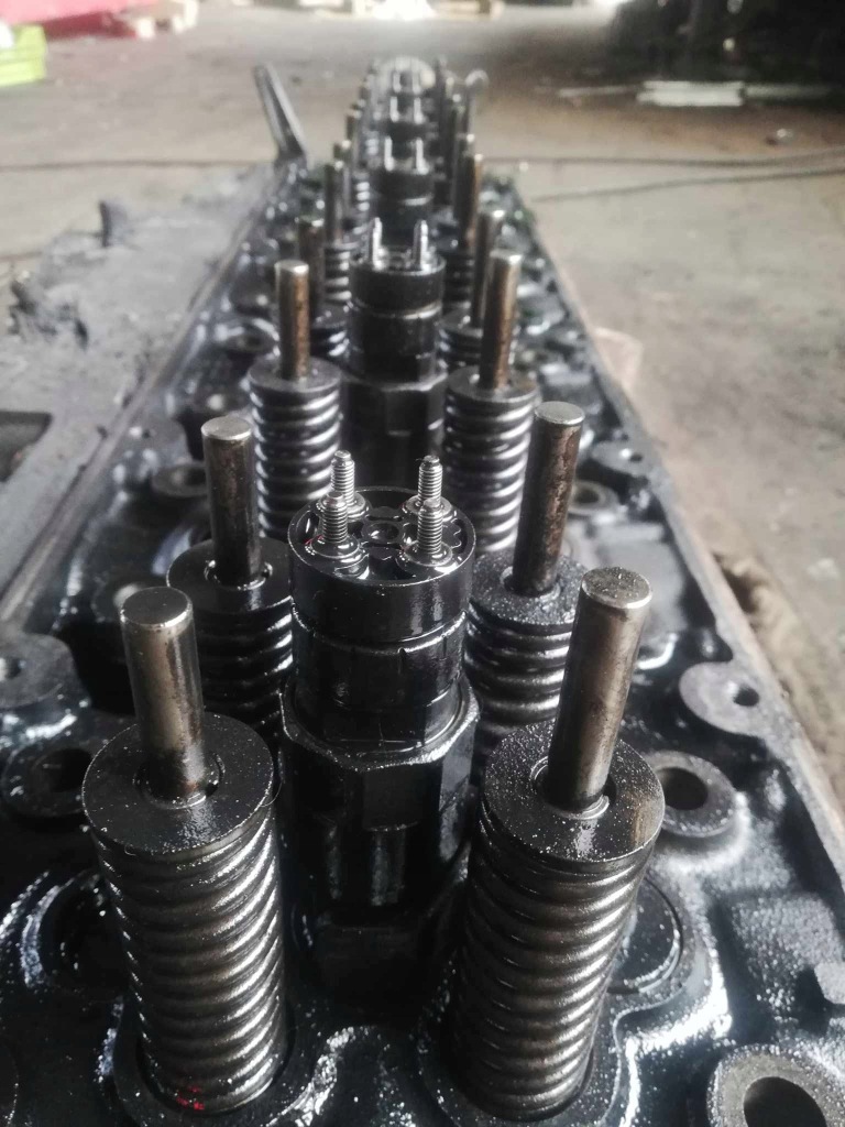 фото №1, Форсунки форсунки пального mercedes actros mp4 om471