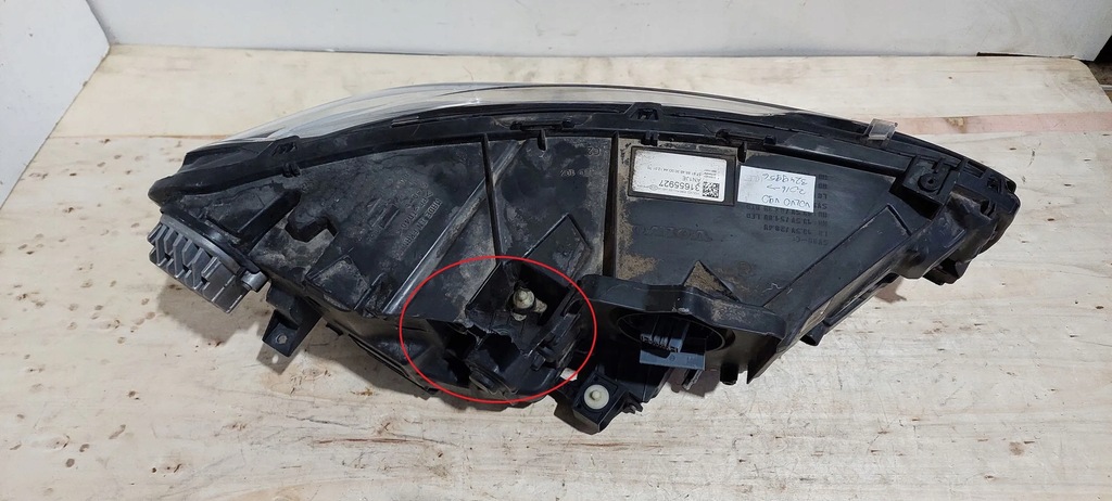 фото №16, Volvo s90, v90 2018 лампы передние