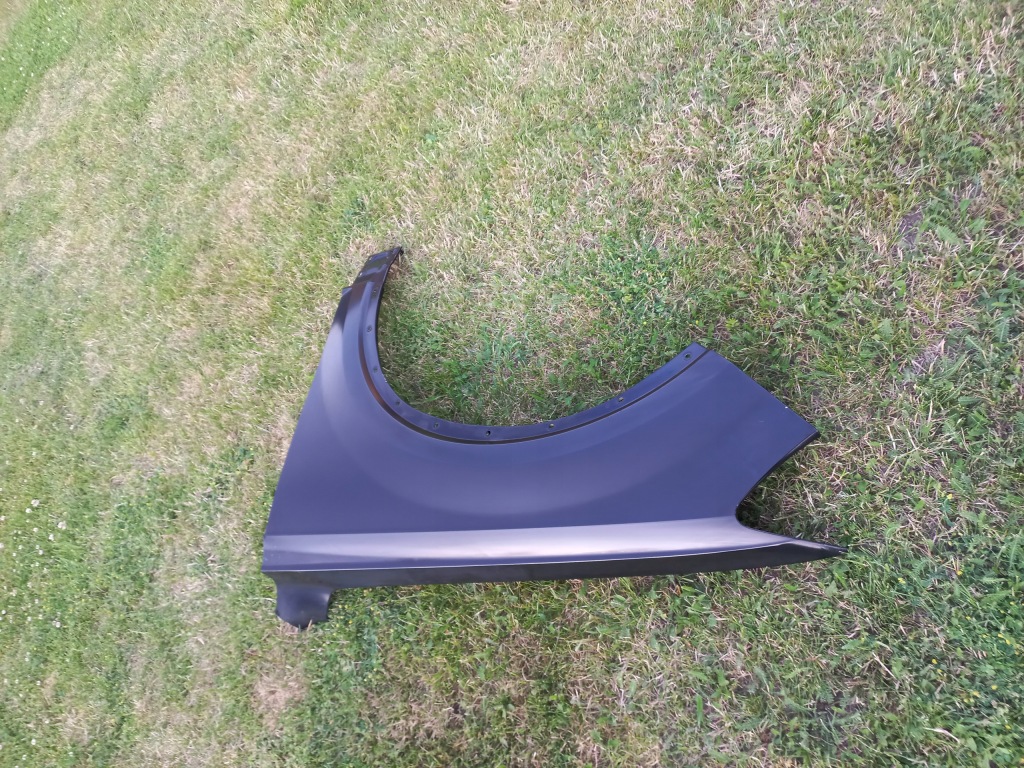 Audi q7 2 4m крыло  передний левое  перед 15-24 Доставка