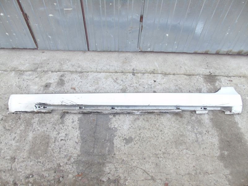 фото №1, Volvo v60 i молдинг порог наружная левая