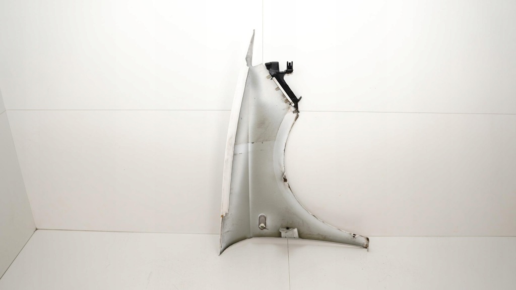 Крила ліва перед передній seat ibiza iv рестайлінг  12-17r lb9a Зі Шроту