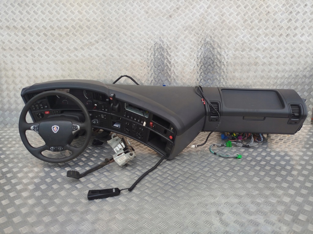 фото №1, Панель приладів панель приладів приладова консоль scania streamline