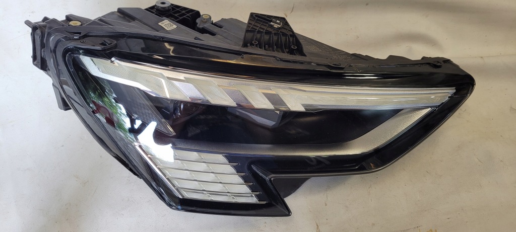 фото №1, Audi a3 8y0941036 лампа правая matrix оригинал