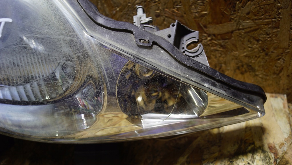 фото №8, Лампа правый перед peugeot 107