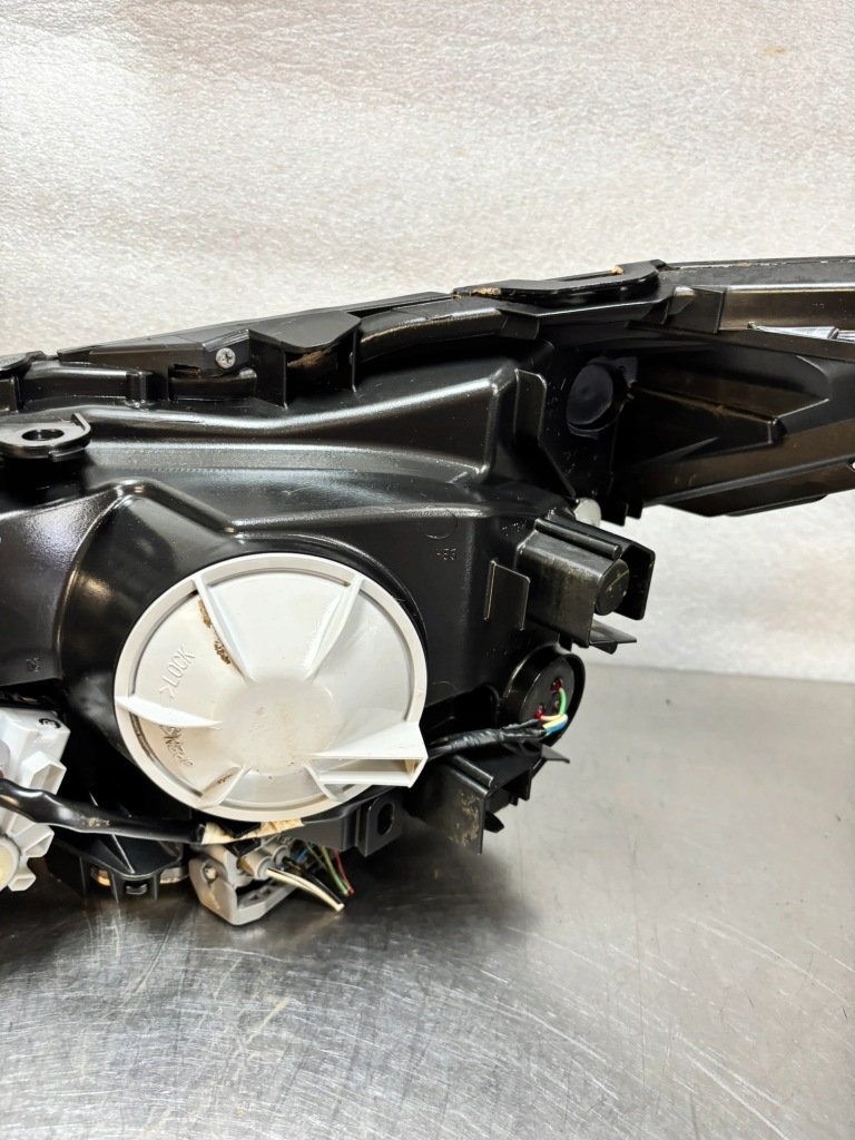 фото №7, Лампа правий перед передня lexus nx 300h i 1 europa