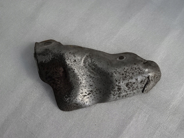 фото №1, Ford защита тепловая коллектор 9801570580