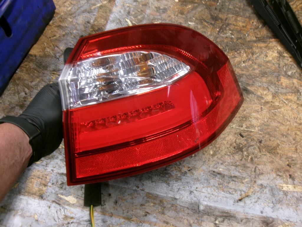 фото №1, Kia rio iii лампа правая задняя hb europa