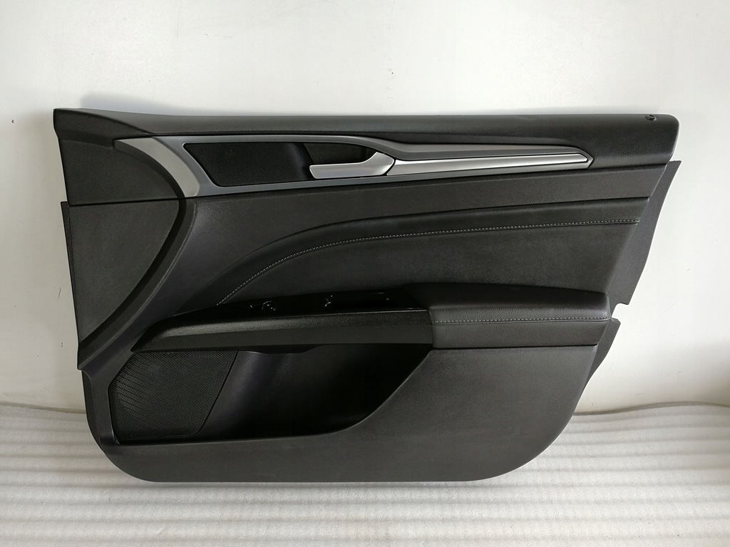 фото №1, Ford mondeo mk5 обшивка оббивка двері правий перед